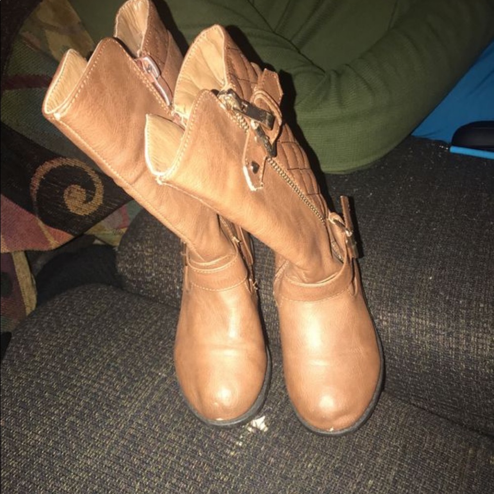 Girls Boots